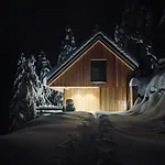 Cudovita Koca Na Samem, Gorenka Chalet *